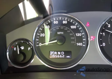 2009 Jeep Commander Overland z USA, uszkodzony, nr VIN 1J8HG68T59C507836